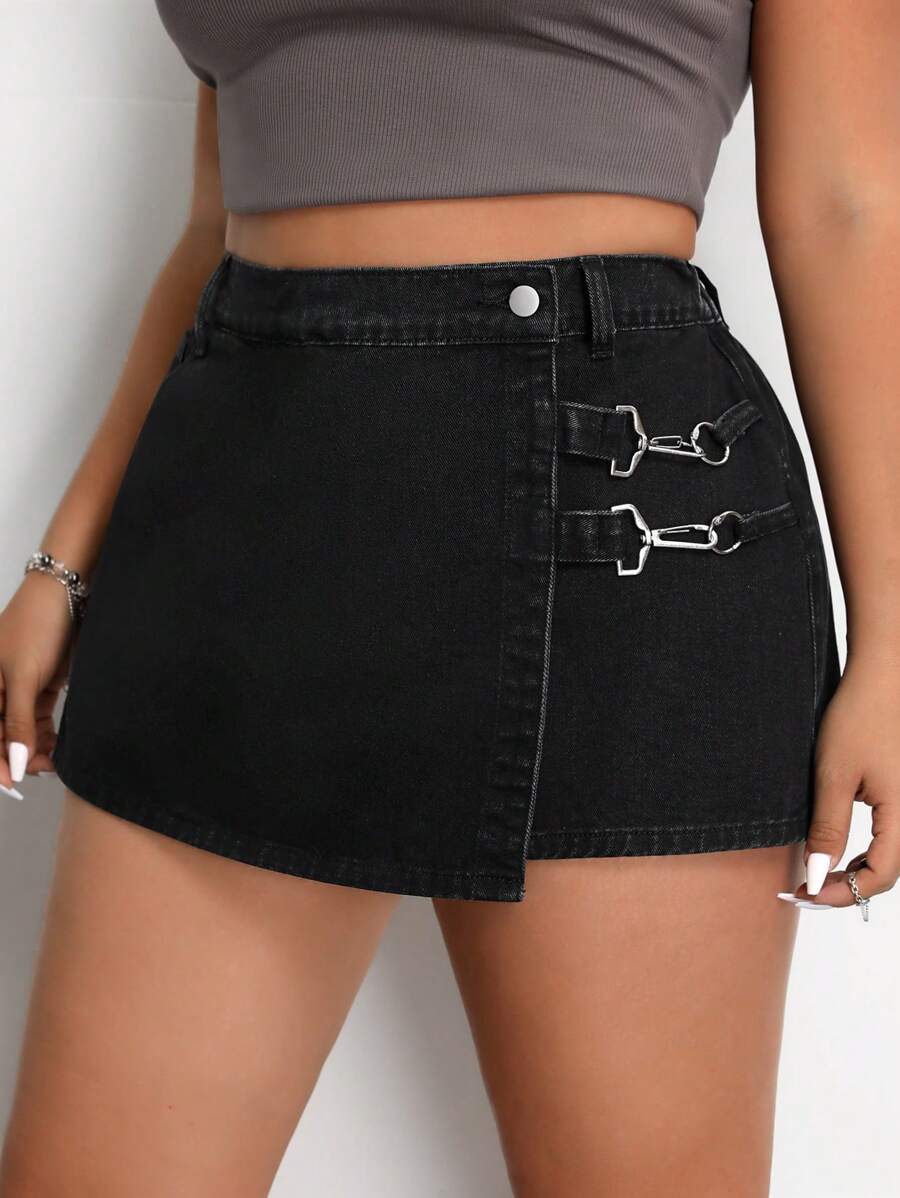 SHEIN EZwear Plus Size Y2k Style Solid Color Denim Skort With Decorative Chains, For Summer
