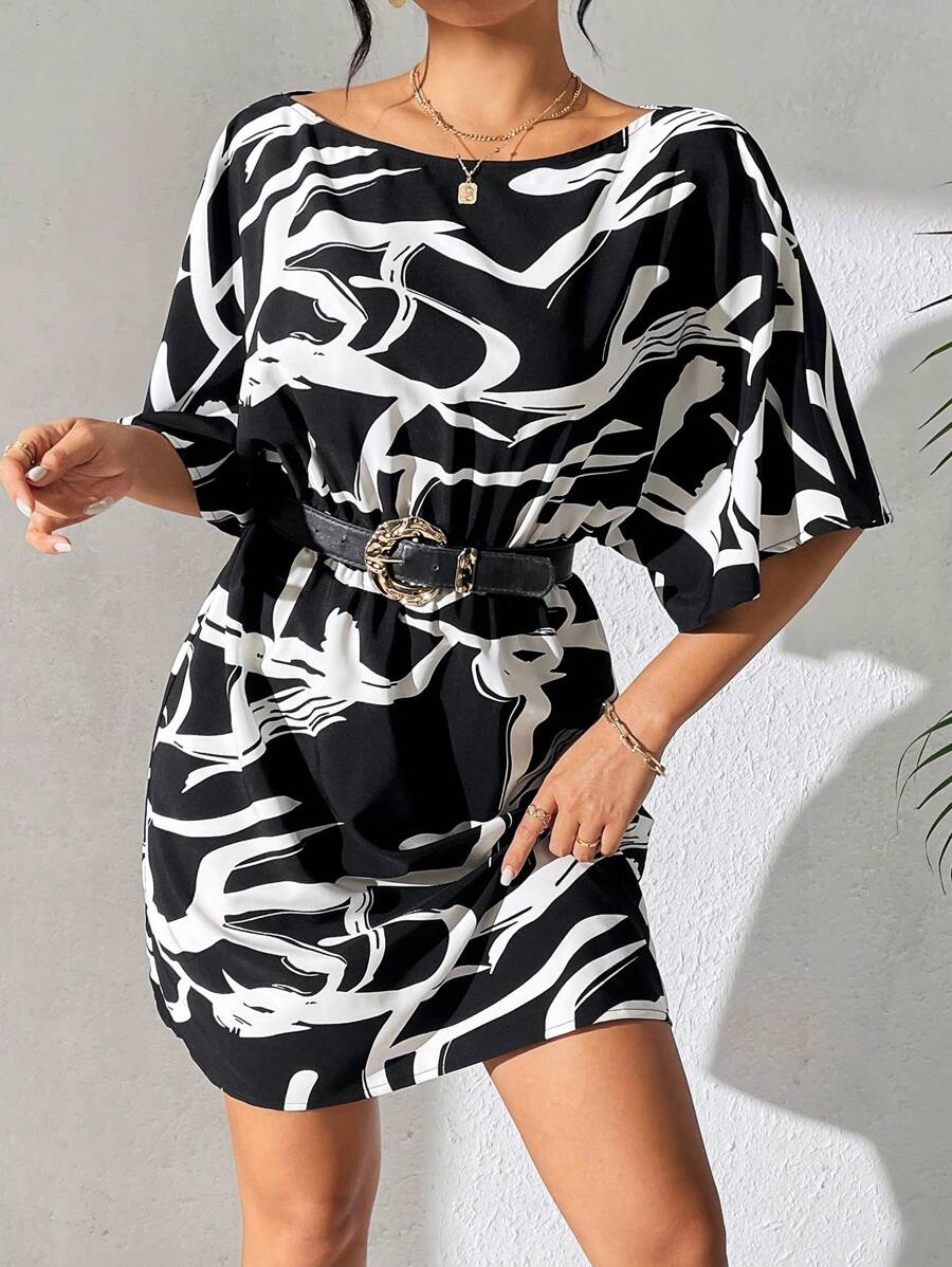Calvaya Women's Fashionable Black And White Color Block Short Sleeve Dress