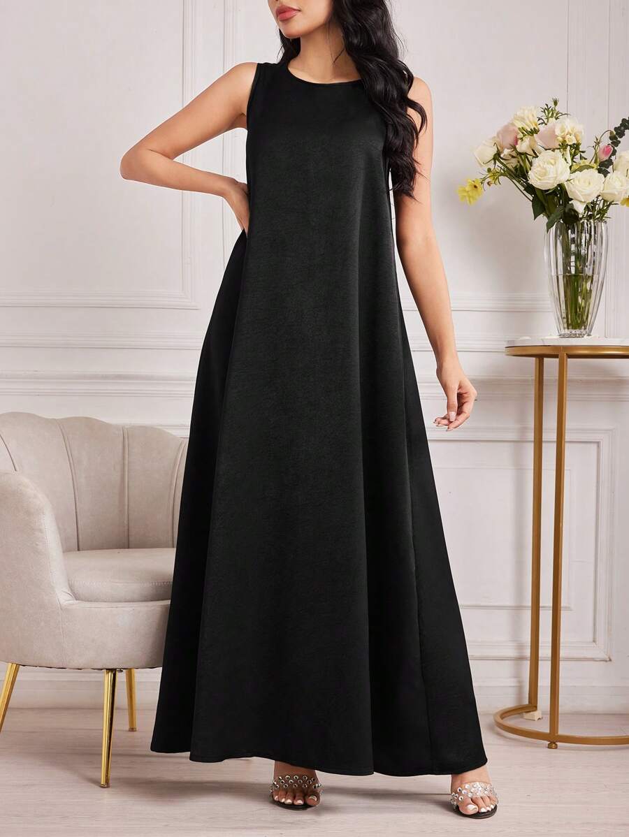 Al Najma Arabisches Damenkleid Mit Einfarbigen Flare Saum