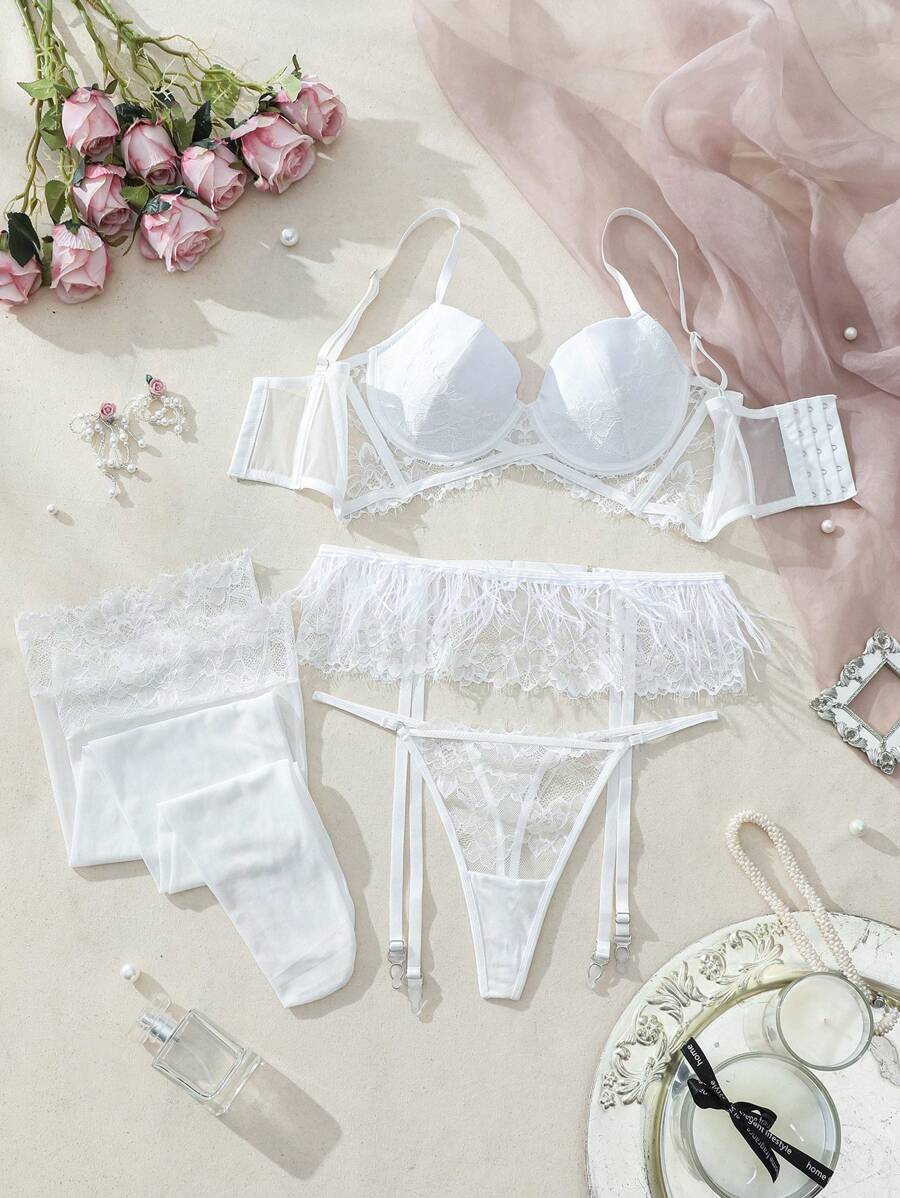 SHEIN Conjunto De Lencería Sexy Con Correas Y Encaje