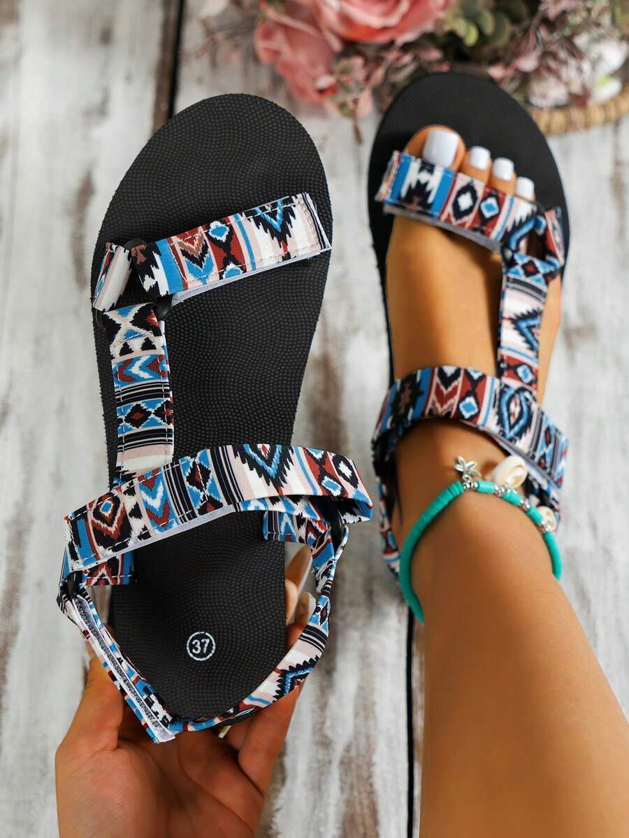 2024 Spring New Outdoor Beach Sandals Women's Flat Magic Sticky Strap Casual Sports Shoes