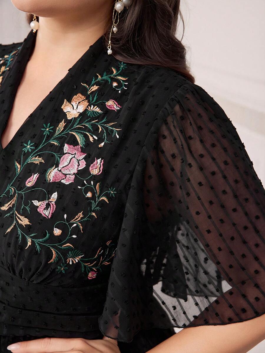 Modelyn Grote maten Dames Geborduurde bloemen Geplooide Korte mouwen Taille Ruches Lang Elegant Jurken