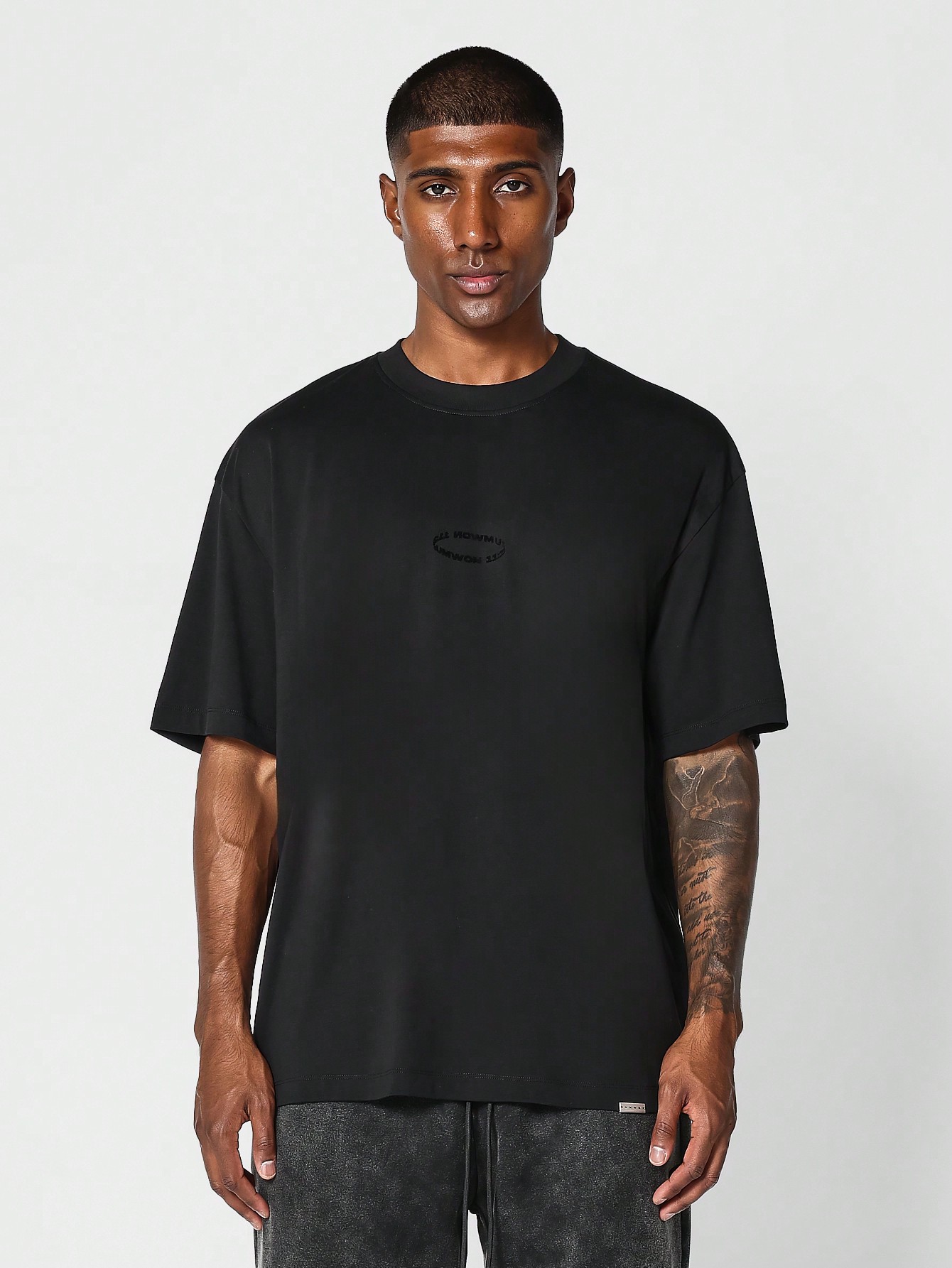 ★on&on★ Flock Printed Tshirt NEW5XE305 Tee With Flock Graphic Print For Daily Wear|Sumwon