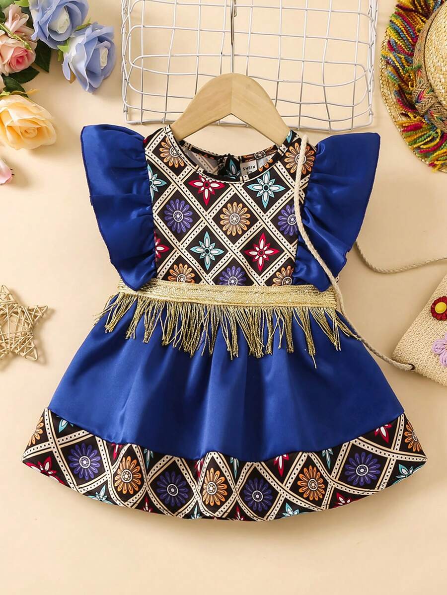 SHEIN Kleine Mädchen Shirt mit Fransen Dekor und Schmetterlingsärmeln