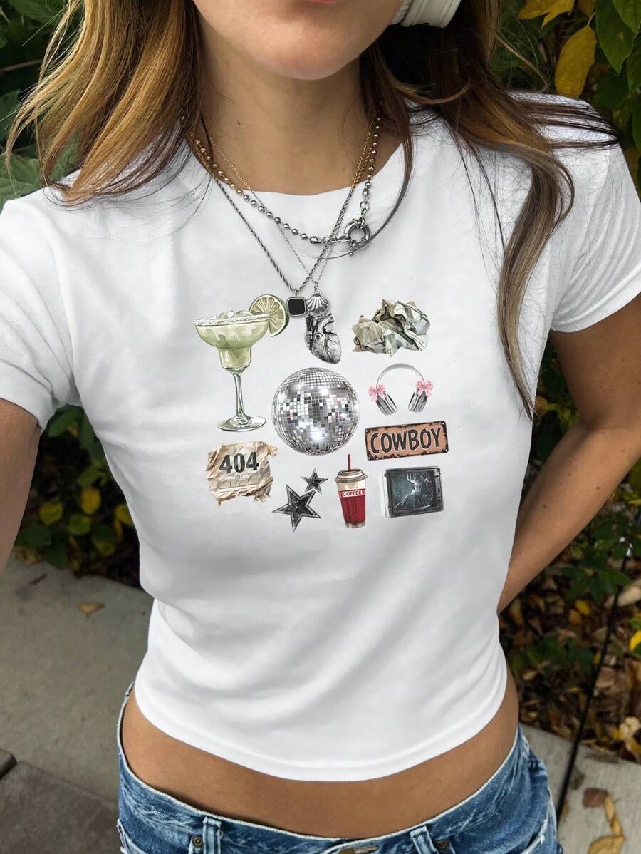 Flirla Camiseta Cropped Slim Fit Estampada com Bola Metálica e Letras, Gráficos Femininos de Verão