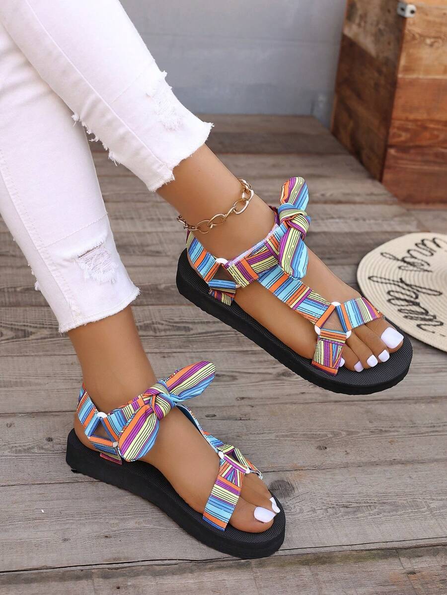 Damen Sport Sandalen in Große Größen, mehrfarbige Schleife, modische Sport Sandalen (Farben und Formen werden zufällig vergeben), Valentinstag