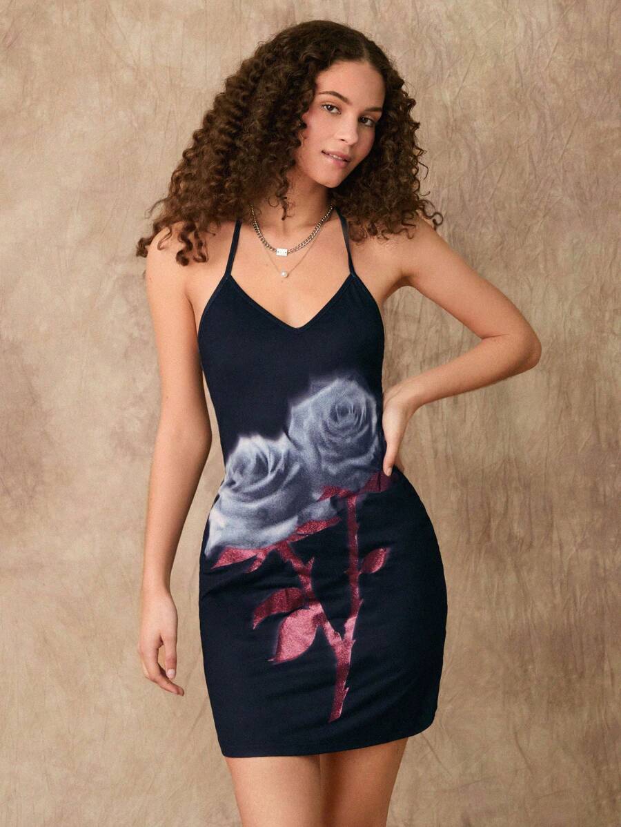 Forever 21 Damska sukienka na wakacje na plażę, na co dzień, bez pleców, z kwiatowym nadrukiem i dekoltem w szpic