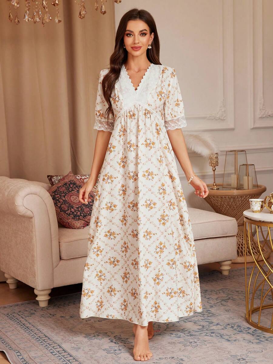 PalaceNights Nachtjurk met V-hals en bloemenprint van kant en patchwork voor dames
