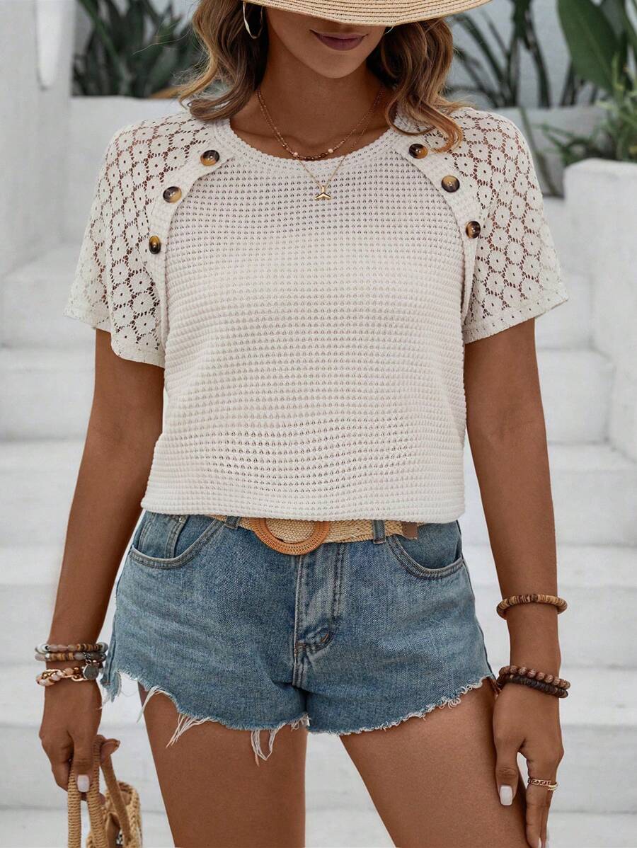SHEIN Franclia Plus Size Women's Solid Color Knitted Patchwork Hollow Out Lace Decorated Buckle Insert Short Sleeve T-Shirt For Summer