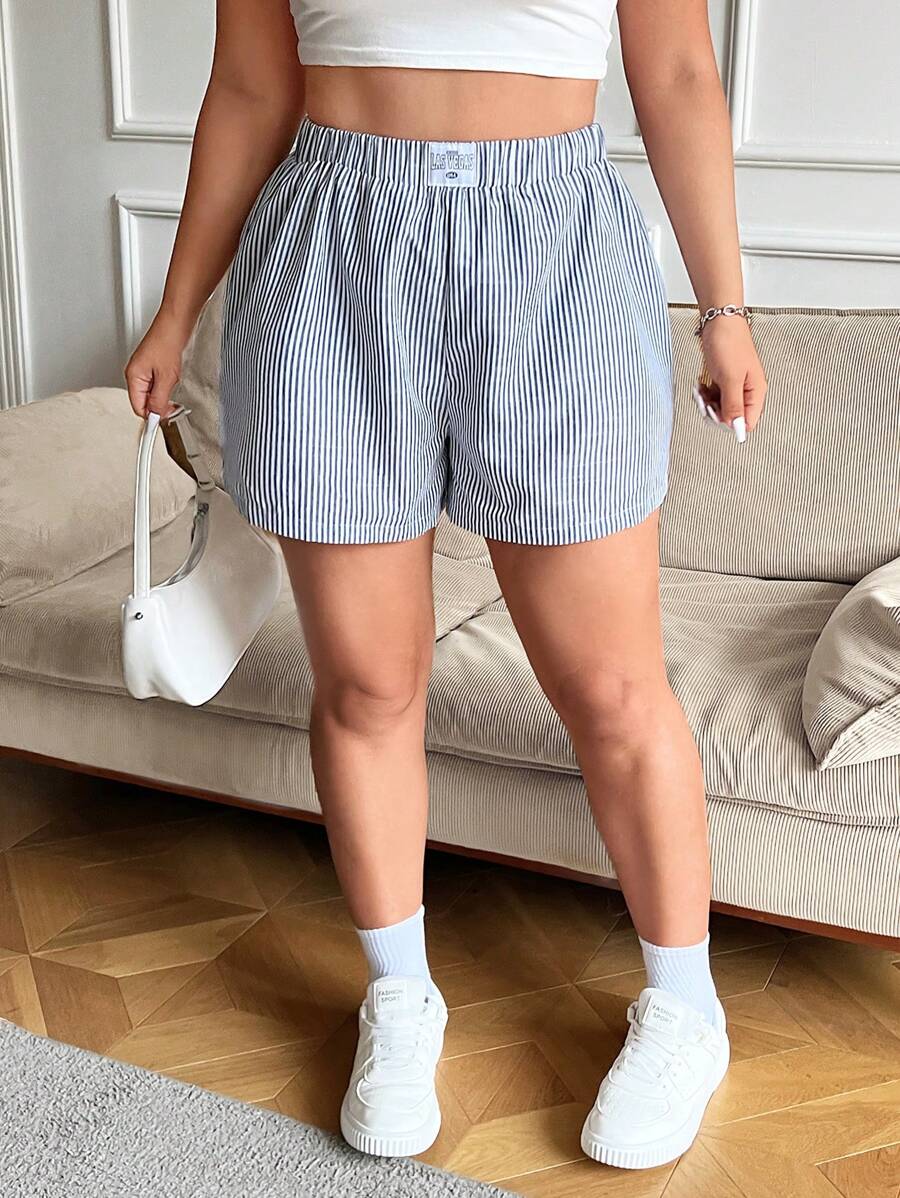 SHEIN EZwear Shorts de mujer de tallas grandes con rayas, corte slim y cintura elástica para el verano