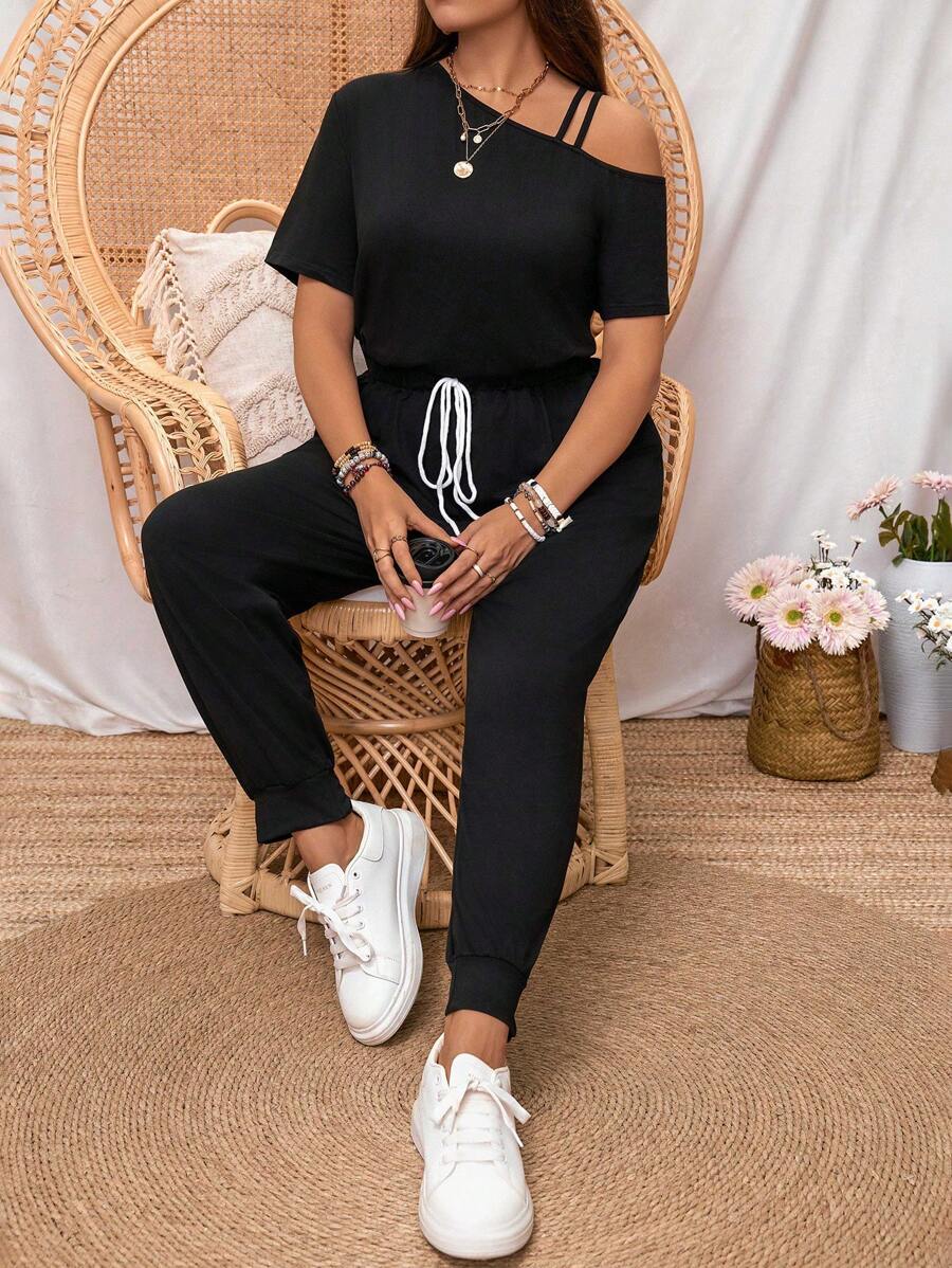 SHEIN LUNE Mono de talla grande sin hombros con mangas cortas y cintura ajustable con corbata con pantalón largo negro, primavera/verano