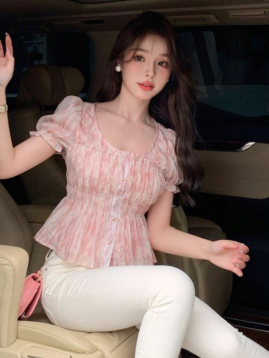DAZY Women Ruffle Hem All-Over Print Summer Shirt Babydoll Top