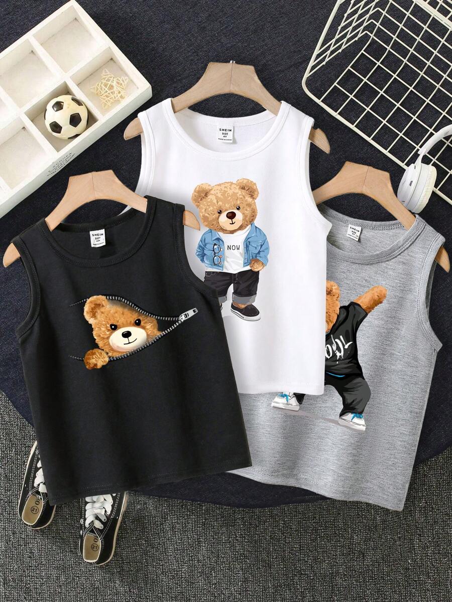 SHEIN Conjunto informal de 3 piezas para niño joven con patrón de osito de dibujos animados en camisetas sin mangas, adecuado para el verano