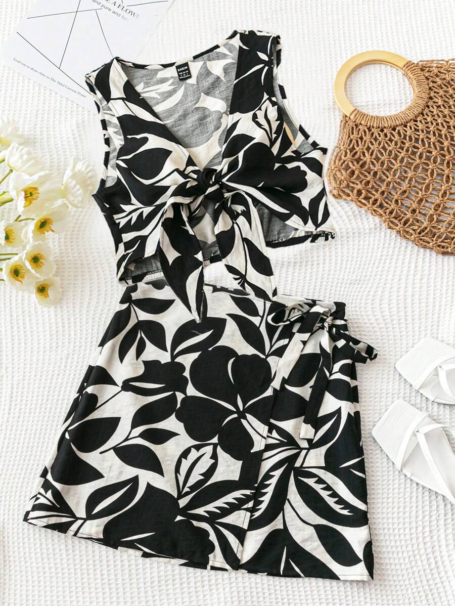 Soleia WYWH Vacation Women's Leisure Holiday Beach Vacation Front Chest Strap And 2 In 1 Strap Skirt Tropical Big Flower Two Pieces Set