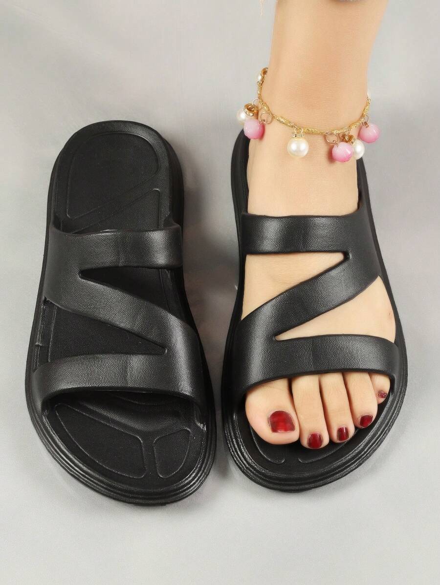 Women's Plastic Slippers, Summer Bathroom Shower Slippers, Non-Slip Lightweight Ladies' Sandals