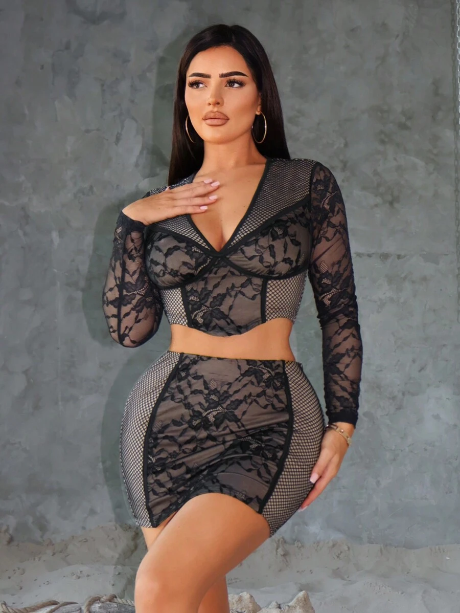 SHEIN SXY Conjunto de top corto sexy y falda mini ajustada de encaje para conciertos del Club del Orgullo para mujeres, verano