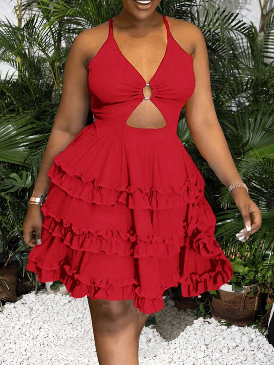 Slaydiva Elegant Black Spaghetti Strap Ruffle Hem Sexy Vacation Dress
