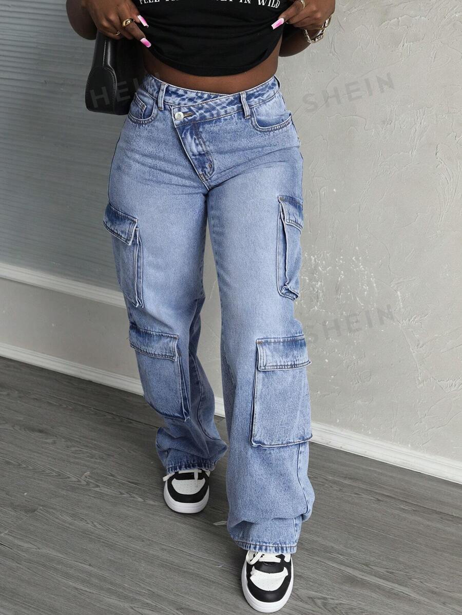 SHEIN Tall Jeans de mezclilla lavada con bolsillo utilitario y cintura asimétrica para mujeres