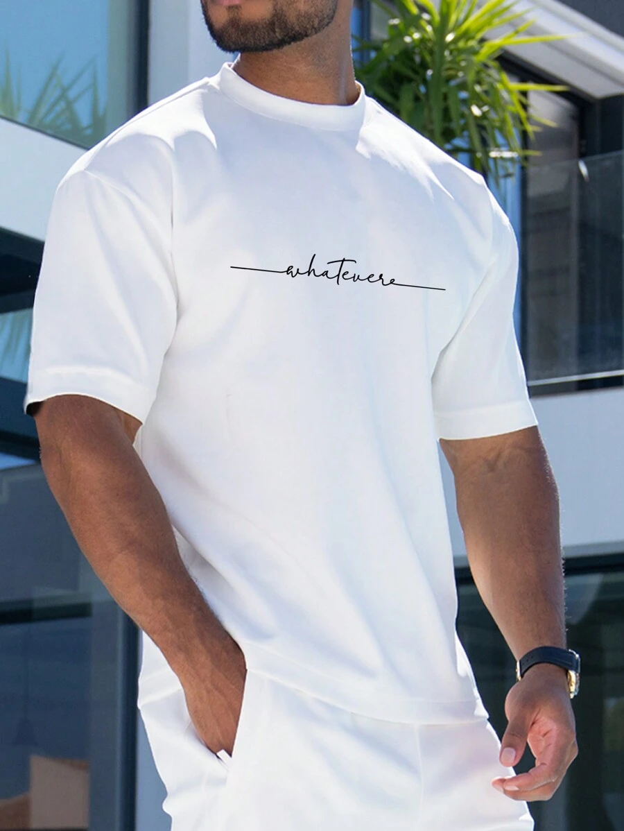 Camiseta casual de manga corta con cuello redondo y estampado de letras para hombre de talla grande