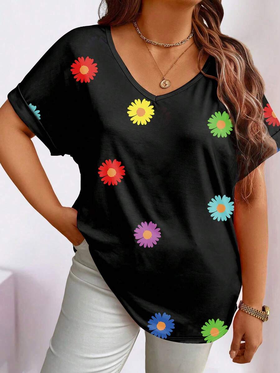 SHEIN LUNE Plus Size Women's Daisy Print Casual V-Neck T-Shirt