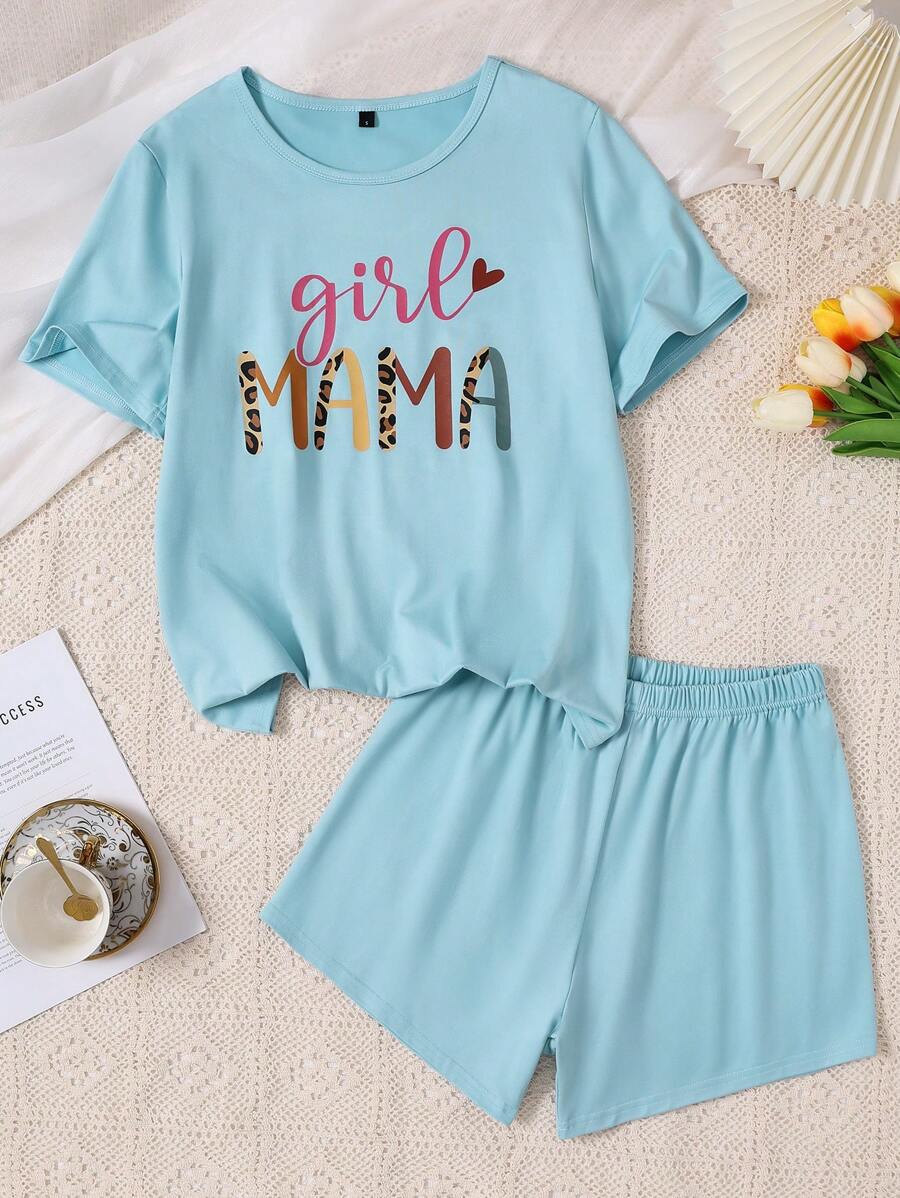 SHEIN Conjunto de ropa de hogar para mujer en dos piezas, color azul claro, con impresión de letras simples en pantalones cortos y camiseta de manga corta