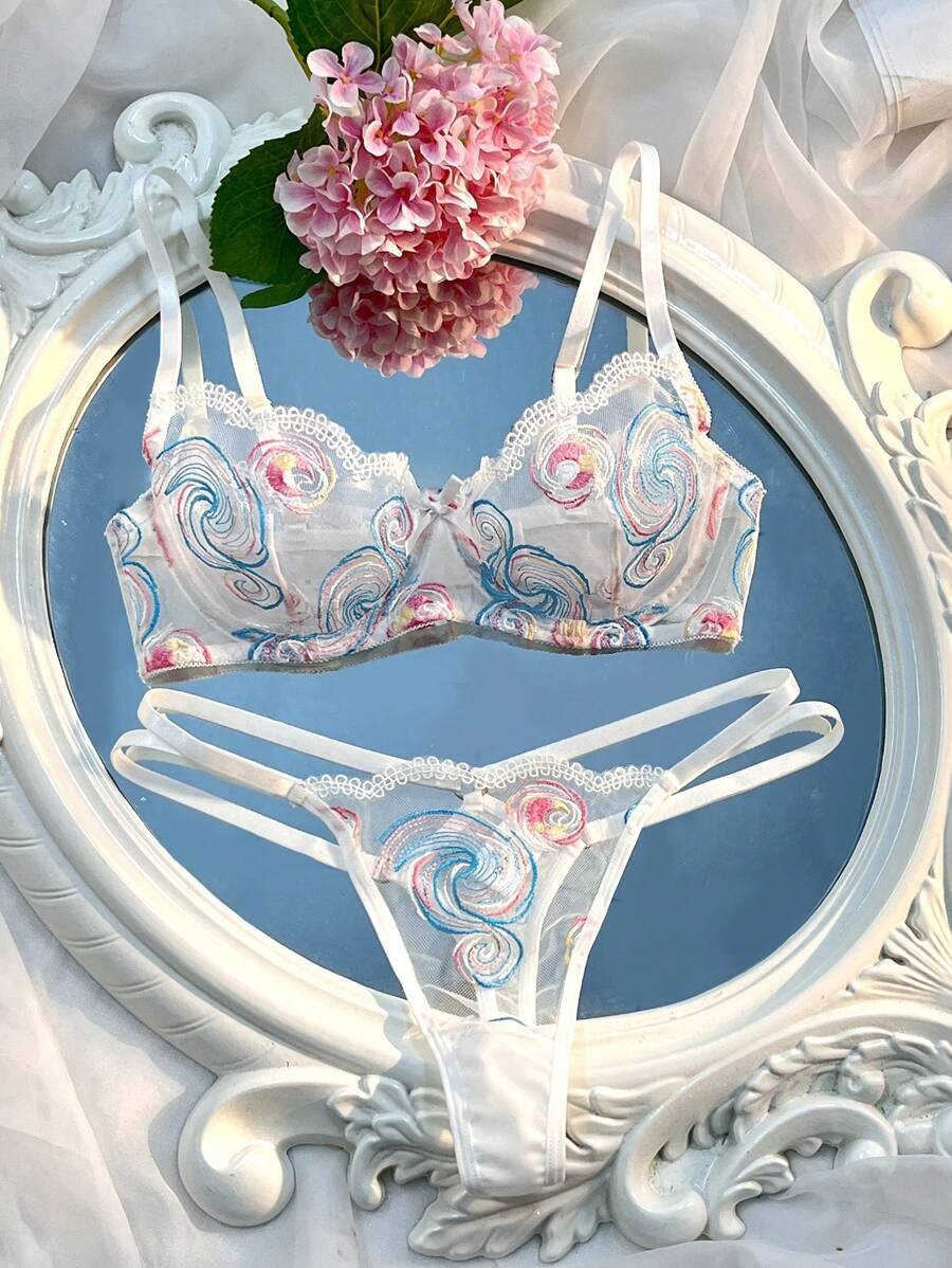2pcs Women's Cute And Romantic Embroidered Underwear Set, Bra And Panty Set, Lingerie