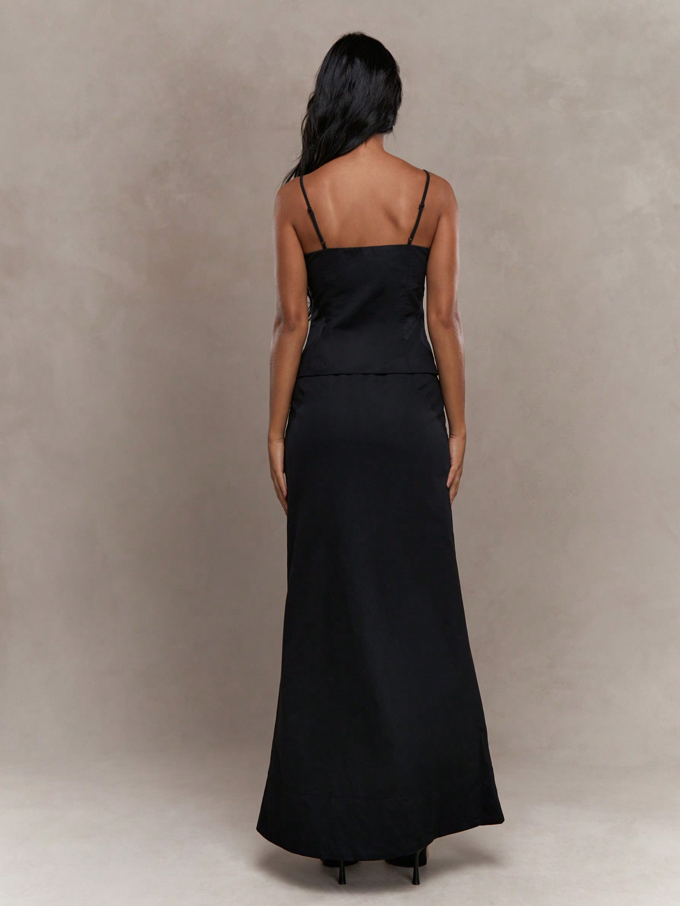 MISSGUIDED Buttoned Cami Top And Flare Hem Maxi Skirt Two
