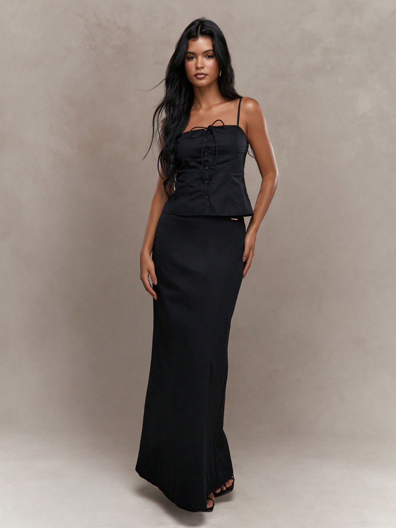 MISSGUIDED Buttoned Cami Top And Flare Hem Maxi Skirt Two