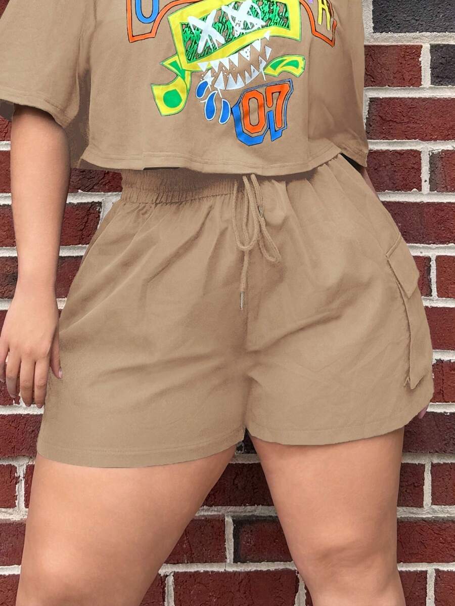 SHEIN SXY Pantalones cortos con cintura con cordón y bolsillos con solapa para tallas grandes