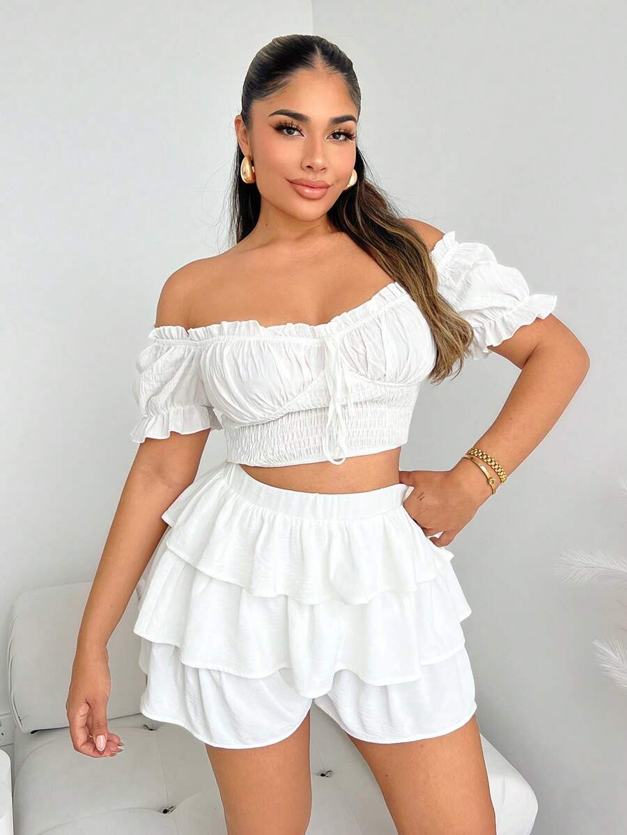 SHEIN SXY Shorts sueltos de imitación de lino blanco con capas de volantes para mujer