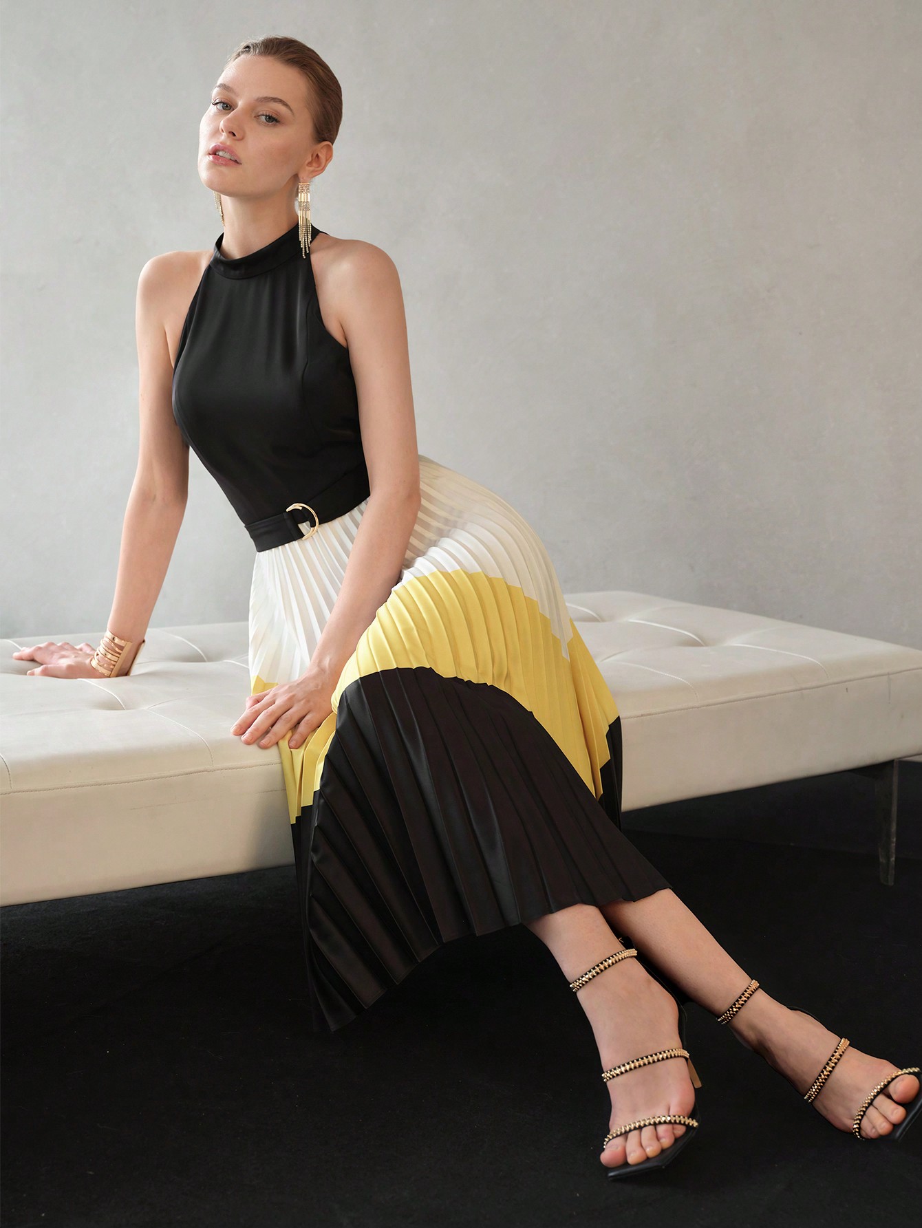 BADBLOOD♥ Oval Logo Halterneck Midi Dress /追跡付 BADBLOOD♥ Oval Logo Halterneck Midi Dress /追跡付