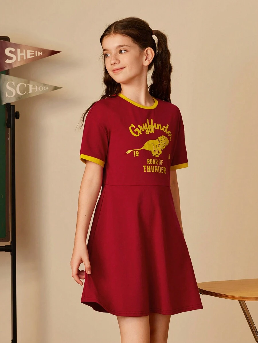 HARRY POTTER X SHEIN Vestido Casual Vermelho de Manga Curta com Gola Contrastante com Letra e Estampa de Leão para Garotas Adolescentes