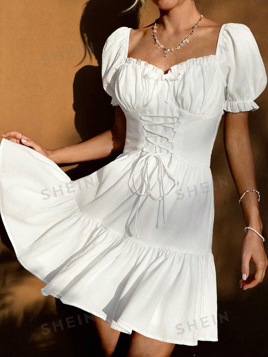 SHEIN VCAY Vestido de vacaciones para mujer de manga corta con dobladillo con volantes y cuello en forma de corazón de unicolor