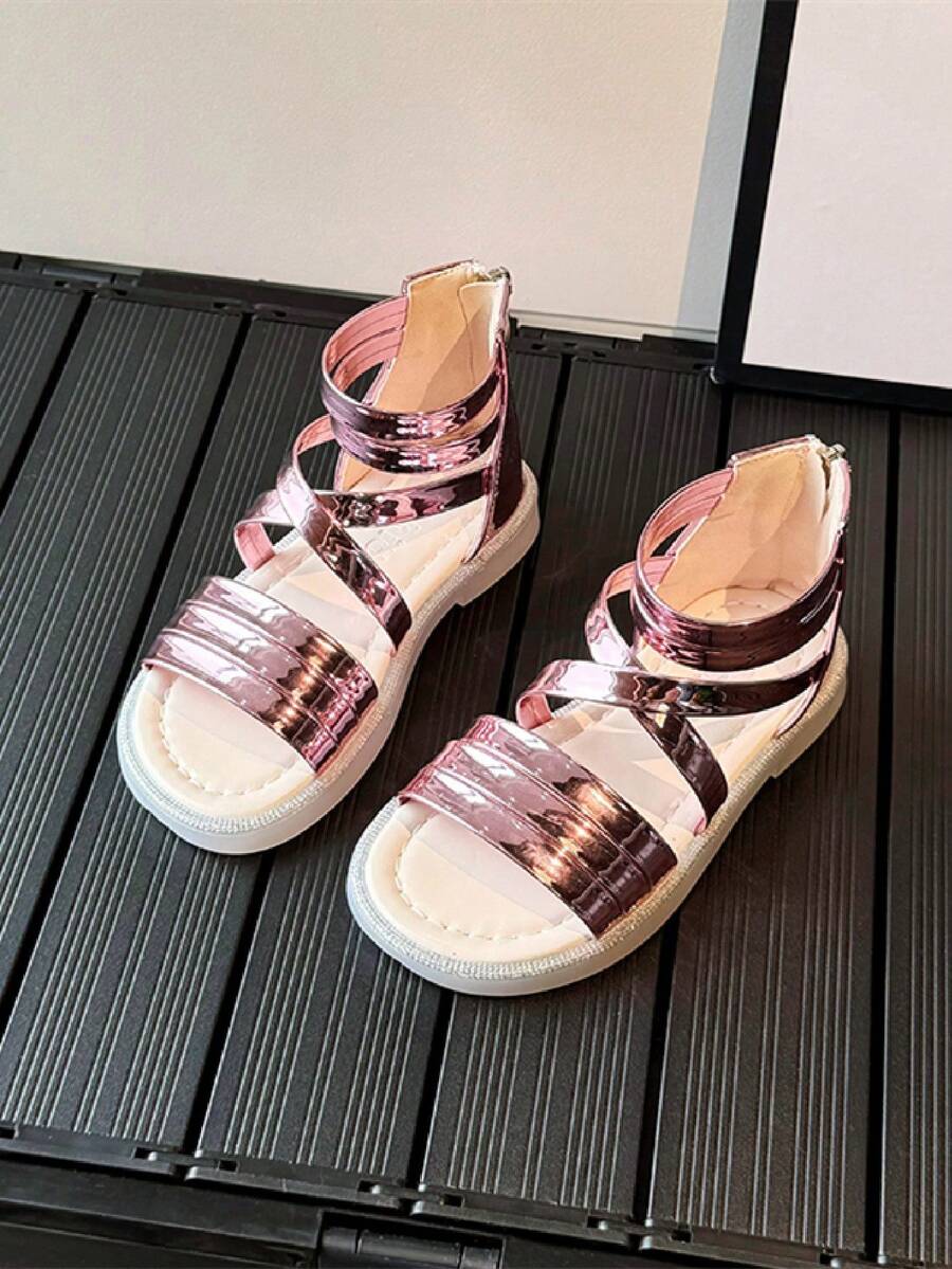 Zomermode voor kinderen met spiegeloppervlak, goudkleurige open teen, casual platte Romeinse sandalen