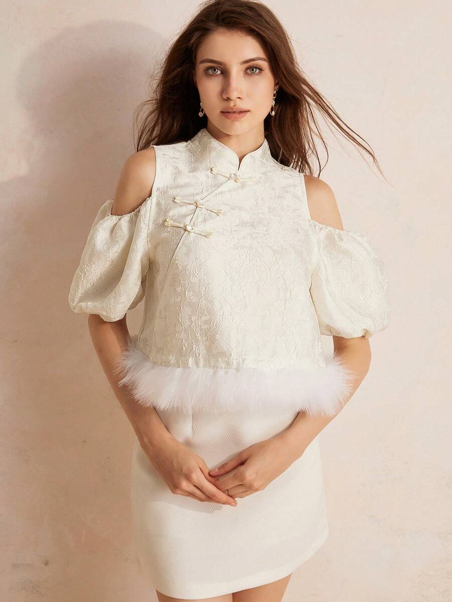 Aveloria Rosie Random Chinese-Style 3D Texture Jacquard Buckle Feather Open Shoulder Short Sleeve Women's Shirt