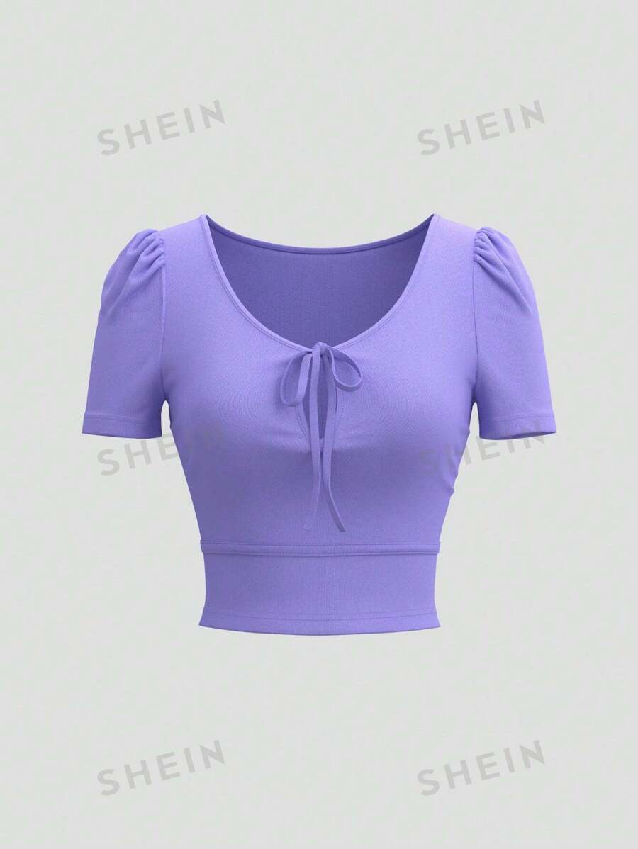 SHEINNeu Camiseta sólida con lazo simple en la parte delantera de manga corta