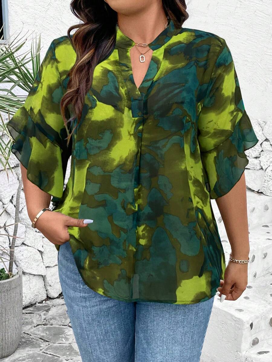 SHEIN LUNE Plus blouse met tie-dye volantmouwen