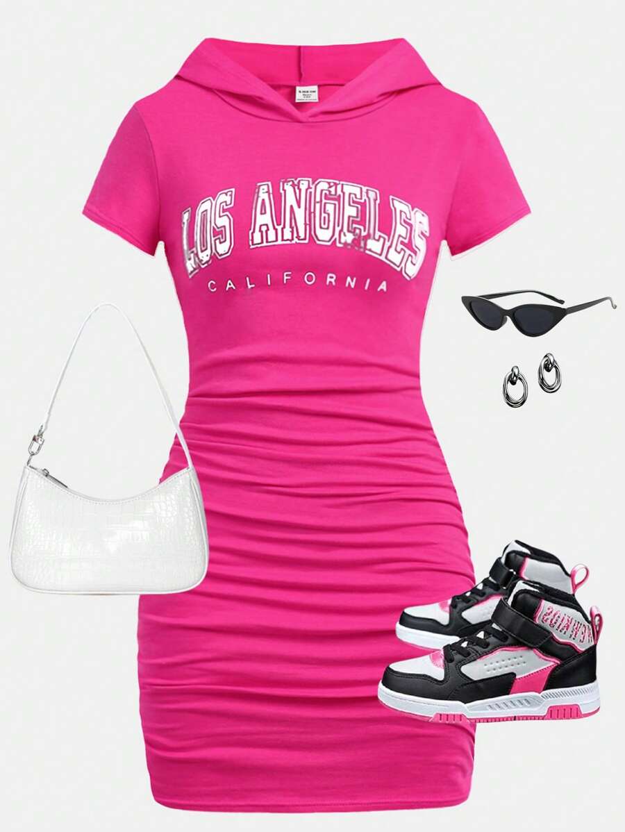 SHEIN Girlism Robe à capuche tricotée ajustée pour adolescentes avec détail froncé, rose, imprimée de lettres, convient pour les tenues urbaines et les activités sportives décontractées