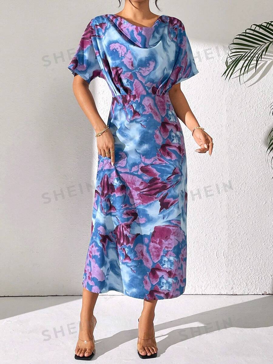 SHEIN Clasi Vestido simple con mangas cortas y estampado aleatorio para uso diario de mujer