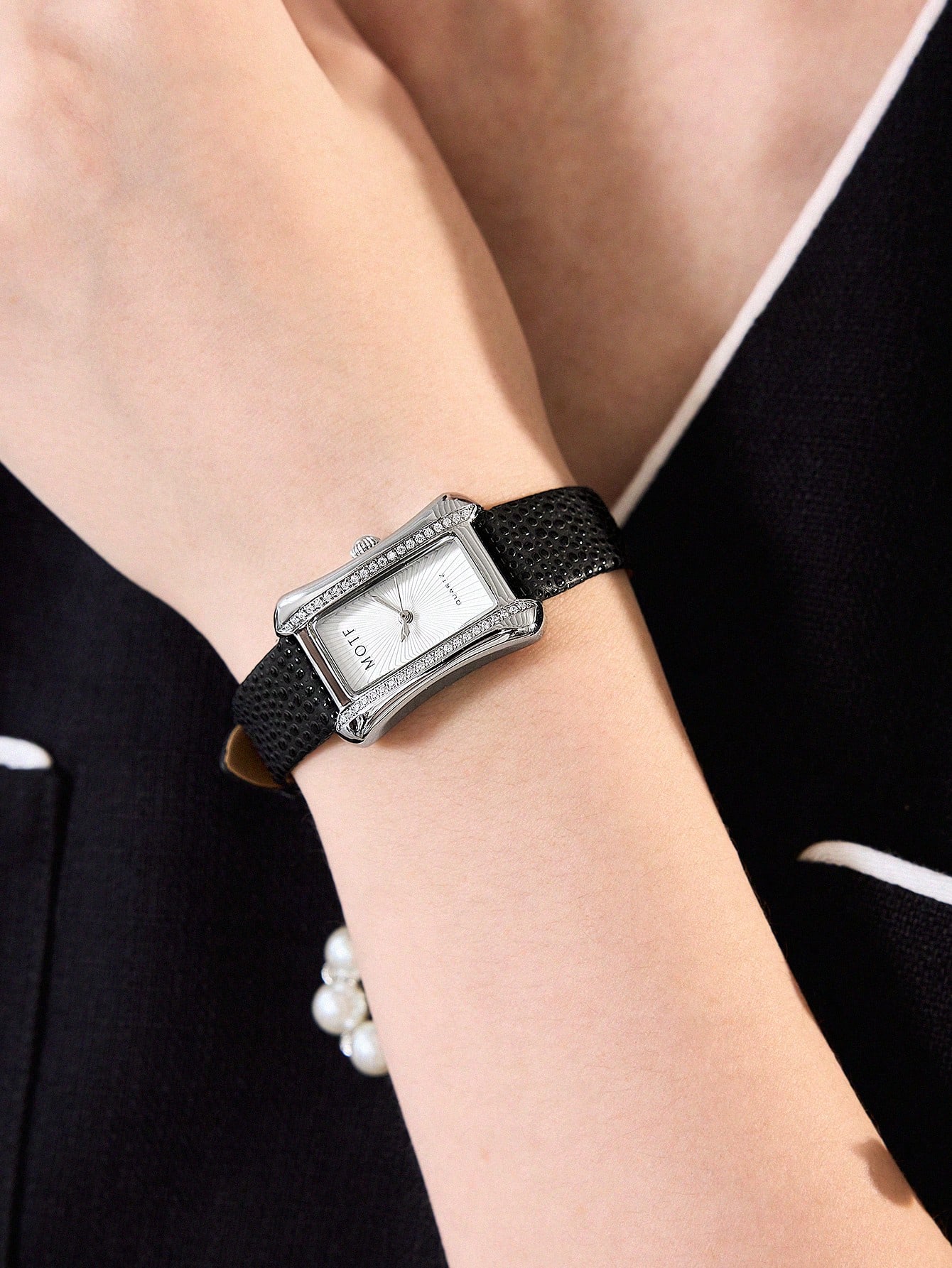 ギフト最適!    Women's Quartz Watch K4T2MB1A Womens Quartz Watch With Embelishments | eBay