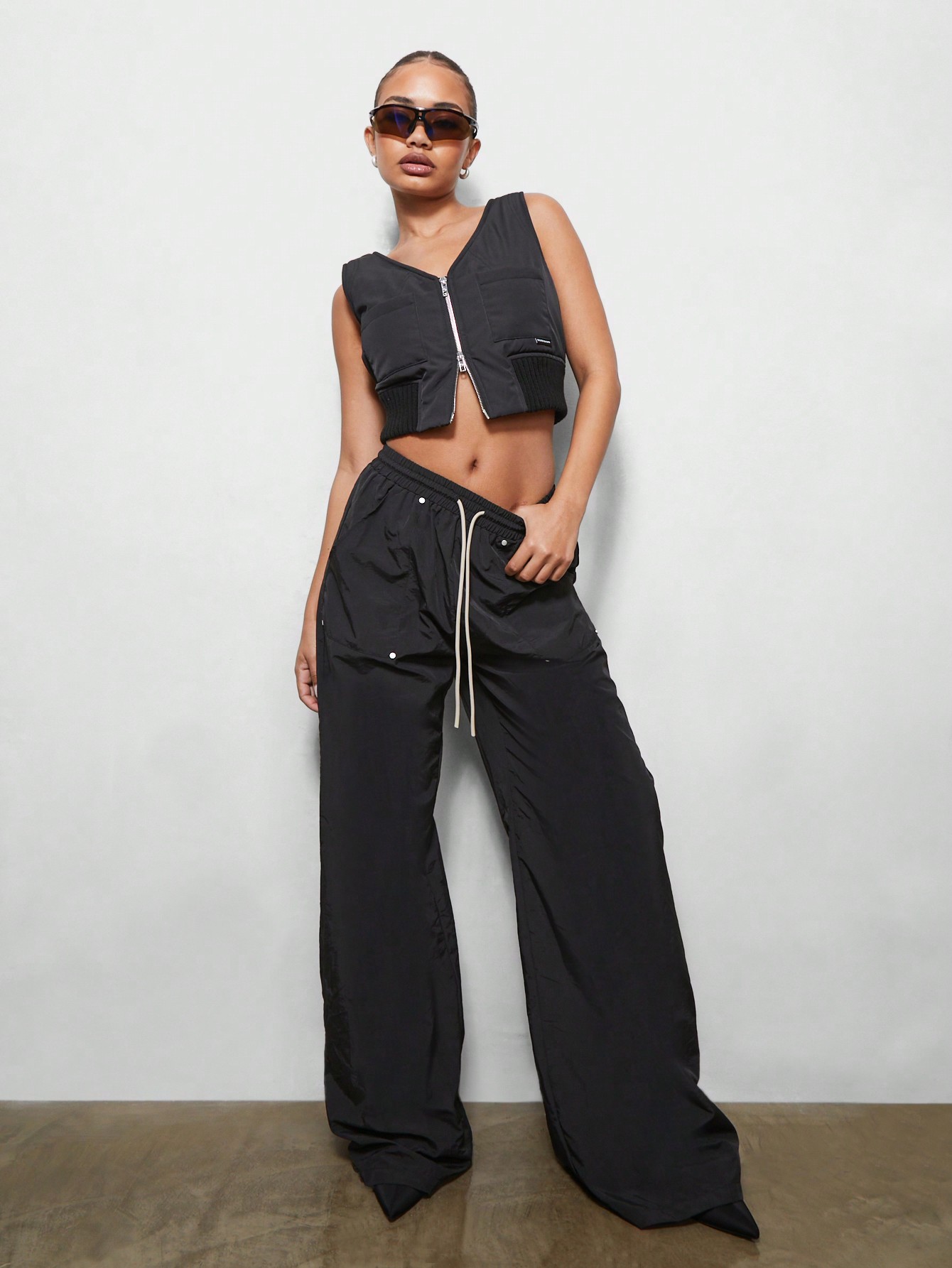 【LESLIE AMON】crepe de chine wide-leg cargo パンツ SUMWON WOMEN Wide Leg Cargo Pants High Waist Drawstring|Sumwon