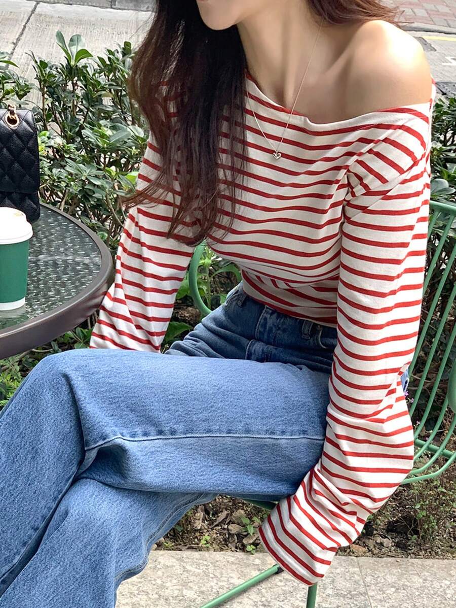 DAZY Women's Striped Open Shoulder Loose Long Sleeve T-Shirt, Suitable For Christmas, Spring, Summer And Autumn