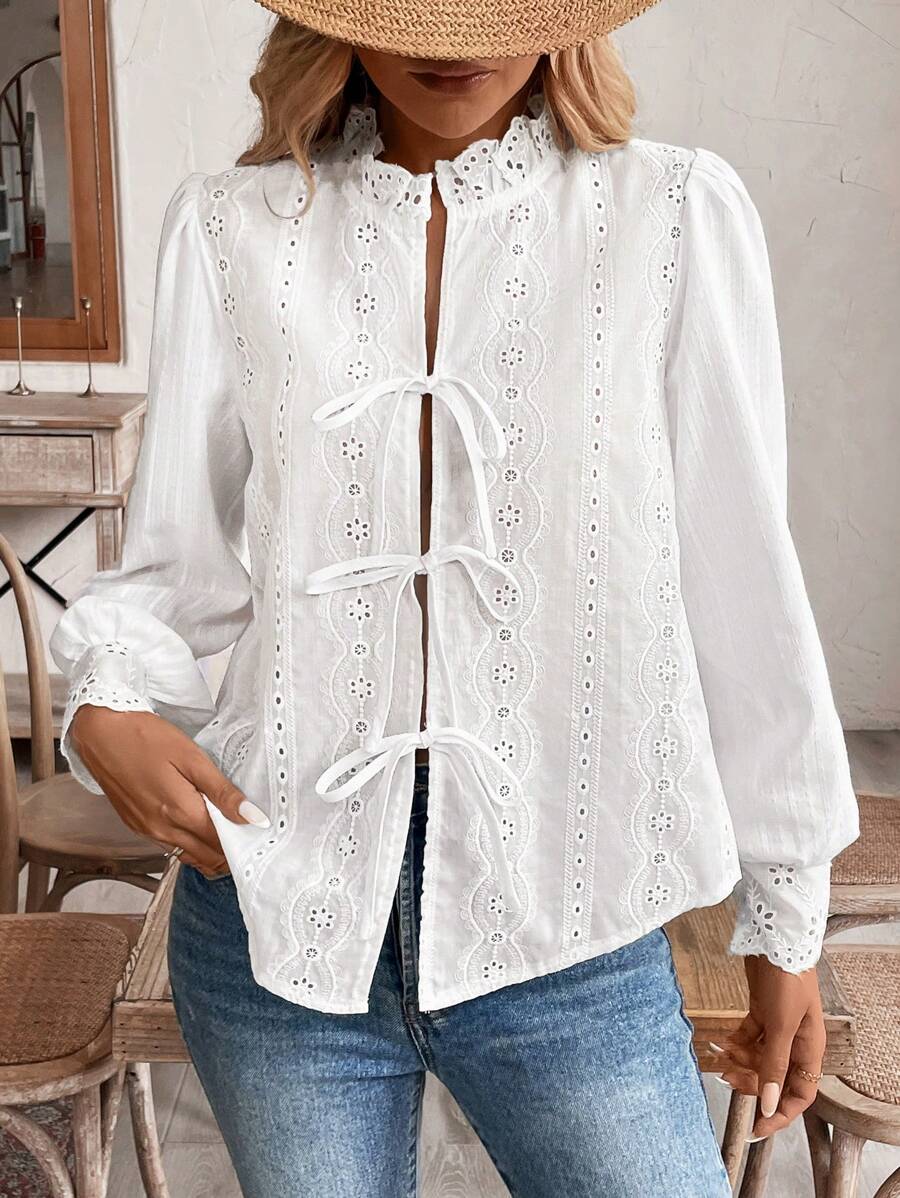 SHEIN Frenchy Blusa de manga larga con corbata delantera bordada para mujer