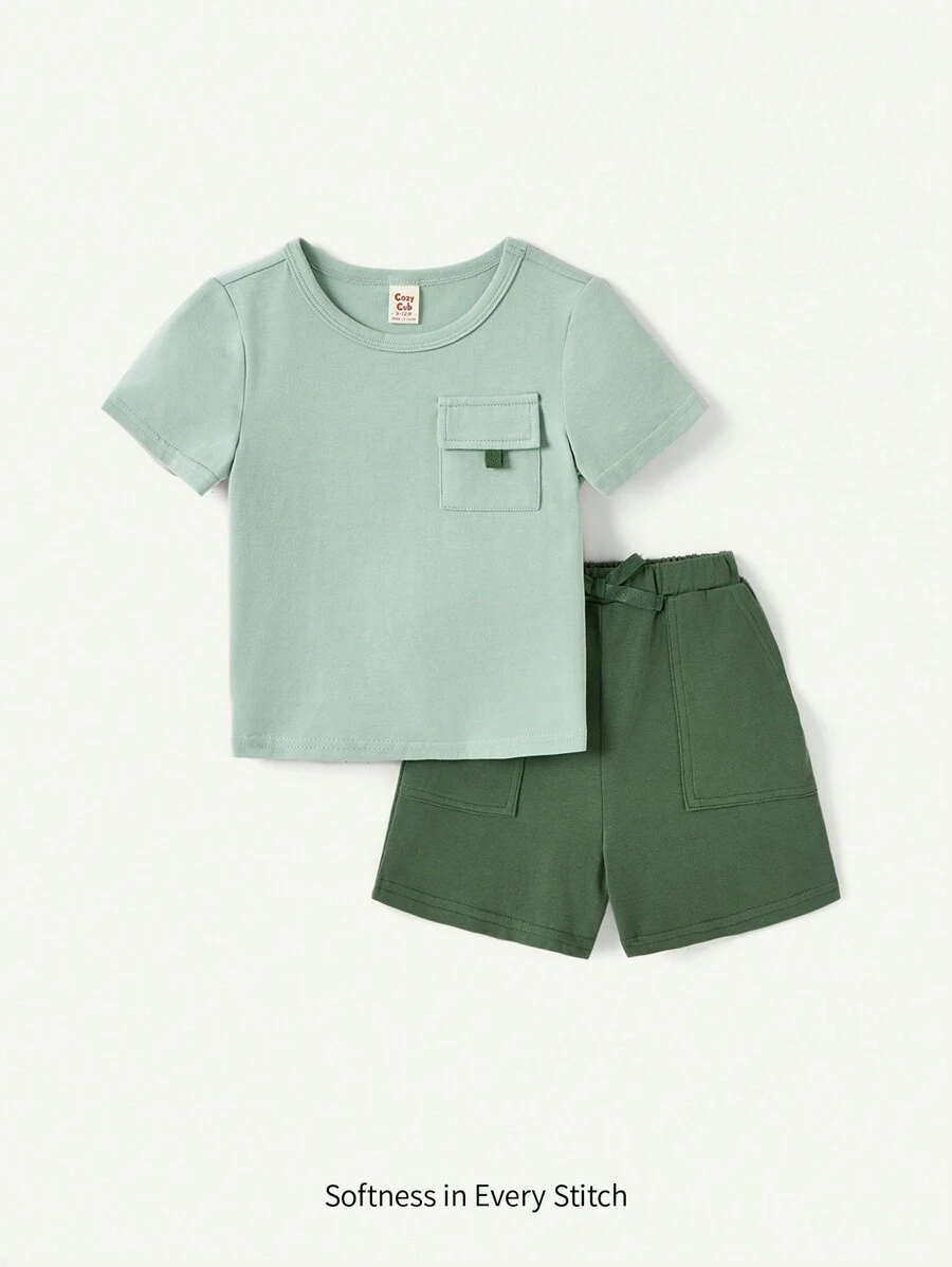 Cozy Pixies Ensemble de haut à manches courtes à encolure ronde et à poche décorative douce tricotée pour bébé garçon et short unicolore de couleur unicolore