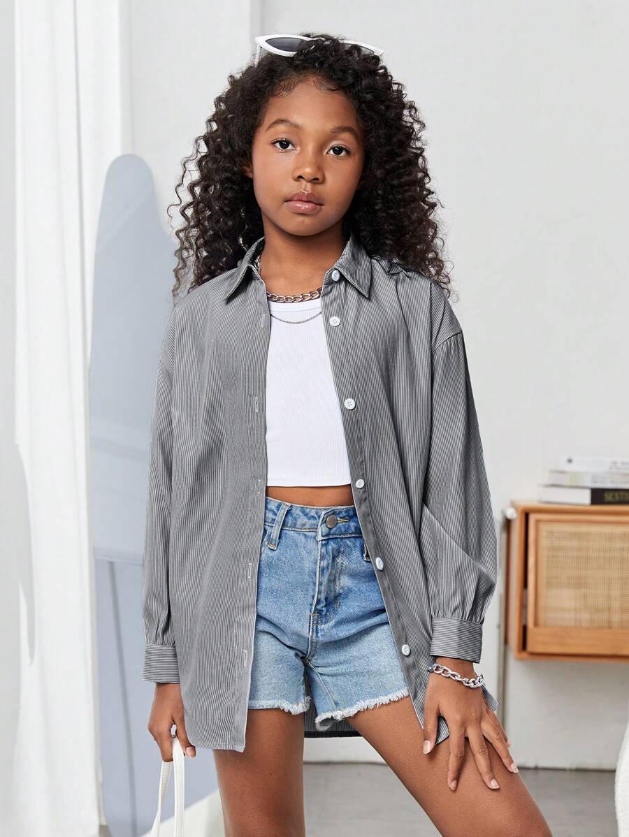 SHEIN Camisa deportiva casual de manga larga a rayas tejida estilo universitario para niñas preadolescentes