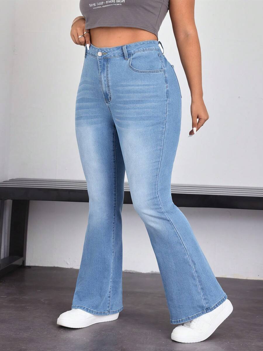 SHEIN EZwear Plus Size Simple Casual Flare Leg Jeans
