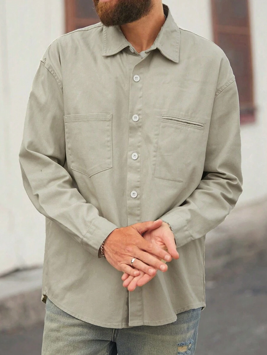 Manfinity Homme Camisa casual de mezclilla relajada en color beige para hombre