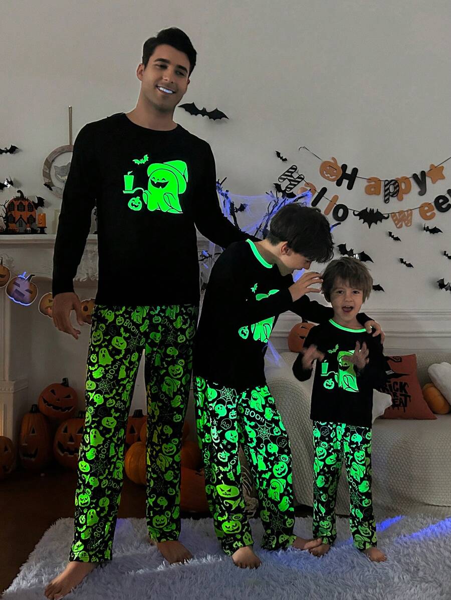 SHEIN Young Boys Halloween Cartoon Pattern Long Sleeve Knitted Sleepwear Set, Flame Retardant, 2pcs Pajama Set (3 Sets Sold Separately, Daddy & Me Matching Outfits)