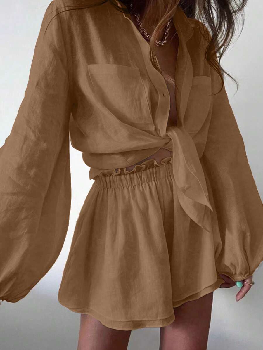 Breezaya 2 piezas Conjunto casual de blusa de manga larga con botones y bolsillos en unicolor, y shorts con cintura tipo paper bag para mujer