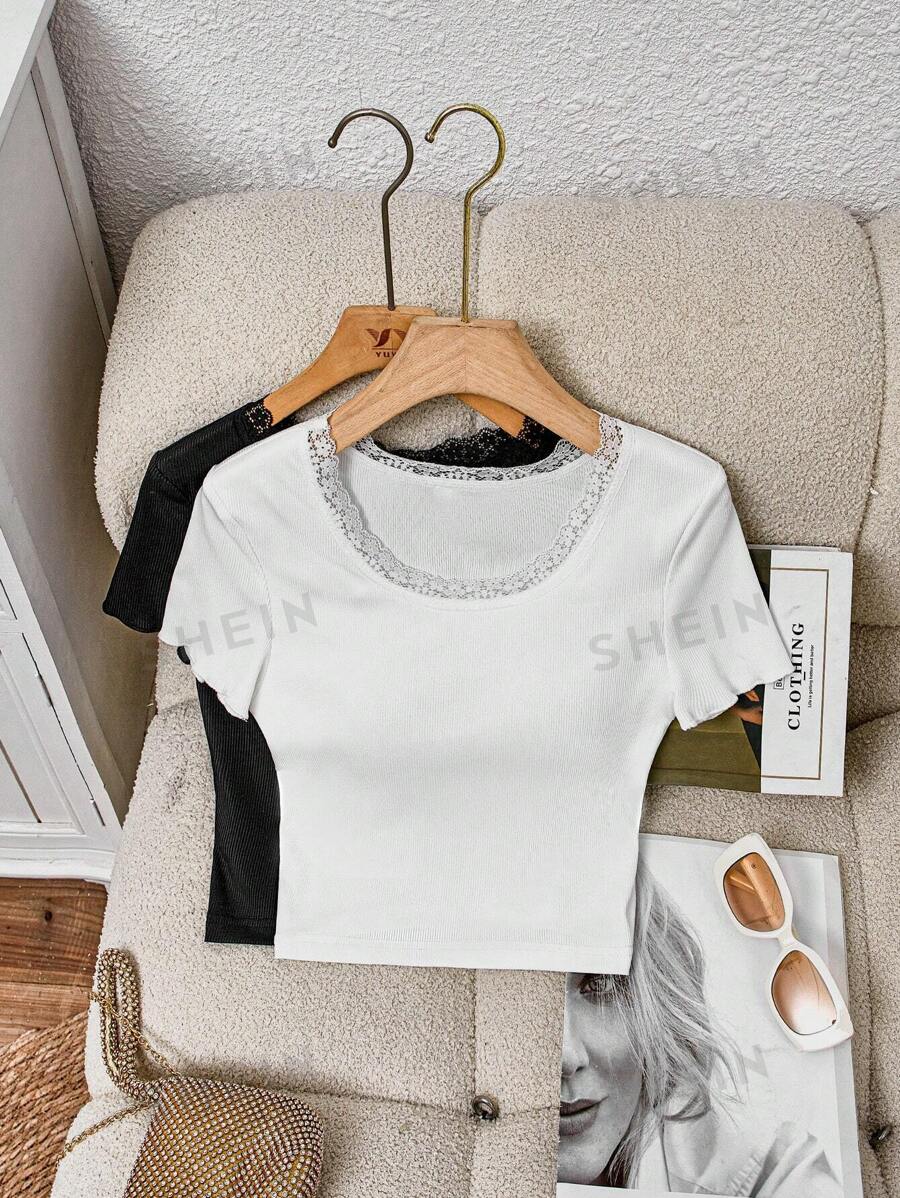 Chiquease Camiseta con cuello en U, ribete de encaje y mangas cortas para mujeres, camisola informal con volantes y relleno